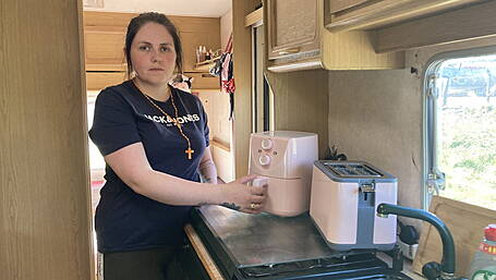 Court orders mum to vacate Skibbereen site with her daughter Image