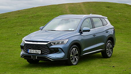 CAR OF THE WEEK: The small things get you in BYD Sealion 5 Image