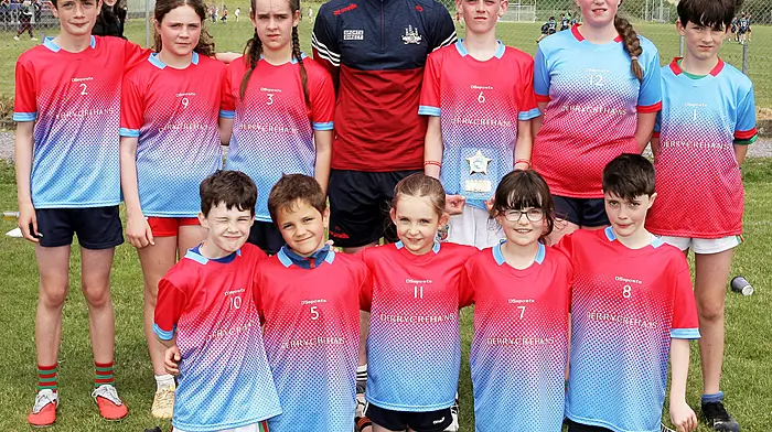 Derrycreha NS, runners up in Roinn 10 Mixed, with Cork star Ruairí Deane. (Photo: Paddy Feen)