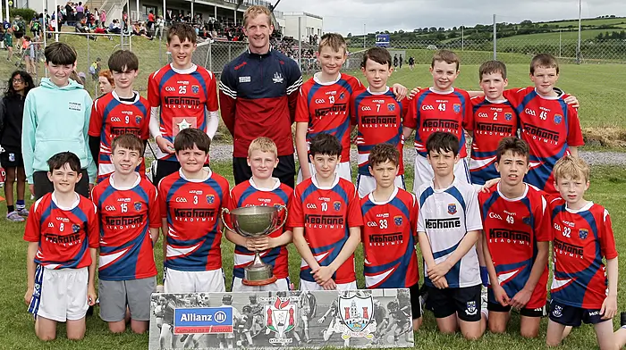 Kilmeen NS, winners of Roinn 4, with Cork footballer Ruairí Deane. (Photo: Paddy Feen)