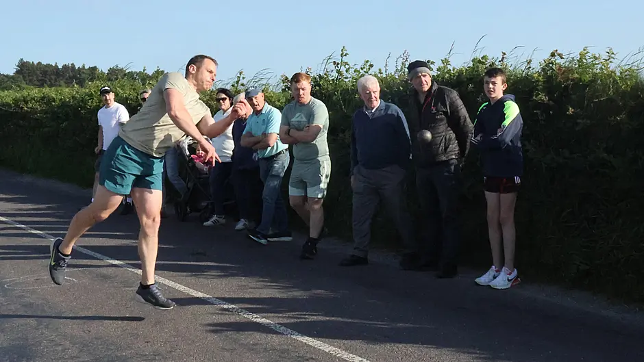 ROAD BOWLING: Bandon man James O’Donovan powers into men’s senior semi-finals Image
