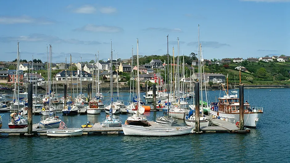 Waste disposed from people living on boats an issue Image