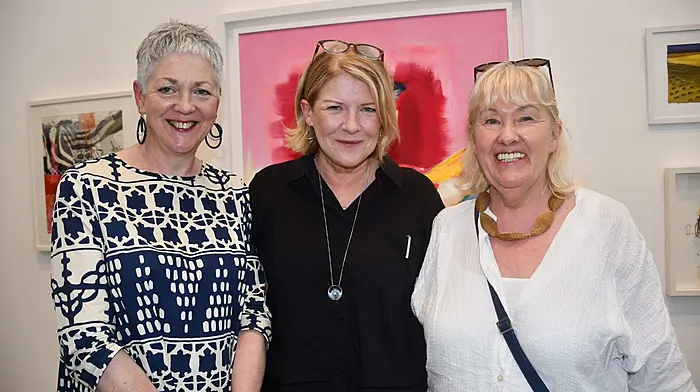 Journalist Flor MacCarthy, centre who officially opened the Uillinn West Cork Arts Centre Members and Friends exhibition pictured with Ann Davoren, Director Uillinn and artist Majella O'Neill Collins at the opening. Photo; Anne Minihane.