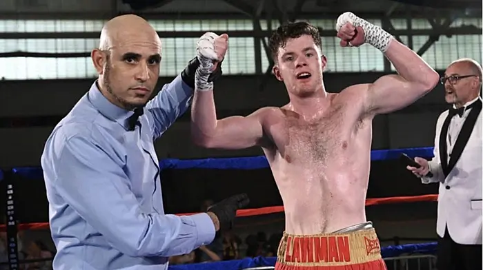 Bandon boxer Joseph ‘The Lawman’ Lawlor  starts his pro career in style Image