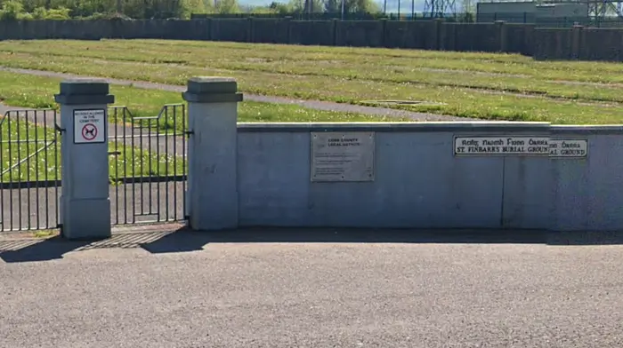 Gardaí investigate theft of gate from Dunmanway cemetery Image