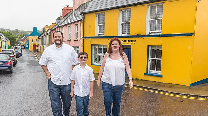 Andrew Doyle, Cole Murphy Doyle and Brianne Murphy Doyle from San Diego visiting cousins in Eyeries . Picture: Anne Marie Cronin Photography