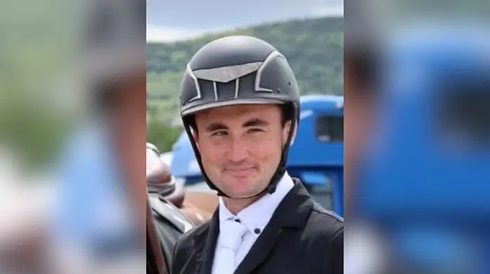 Emotional farewell to humble Shane Image