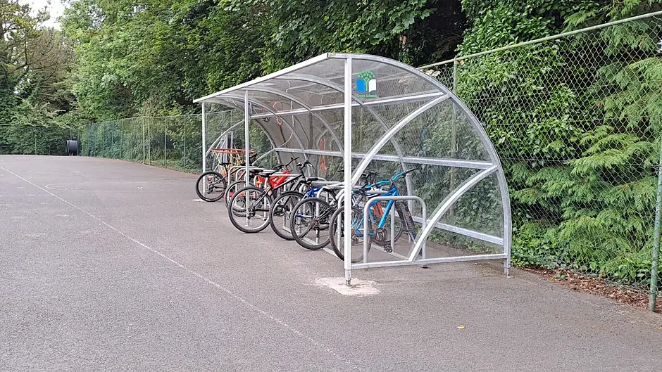 Safe Routes to School scheme closed to new applicants despite soaring demand Image