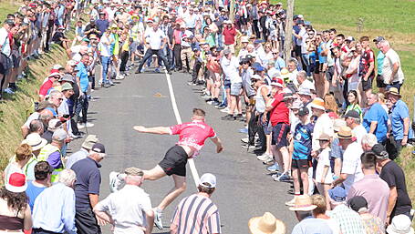ROAD BOWLING: Magical Méabh Cuinnea crowned All-Ireland champion Image