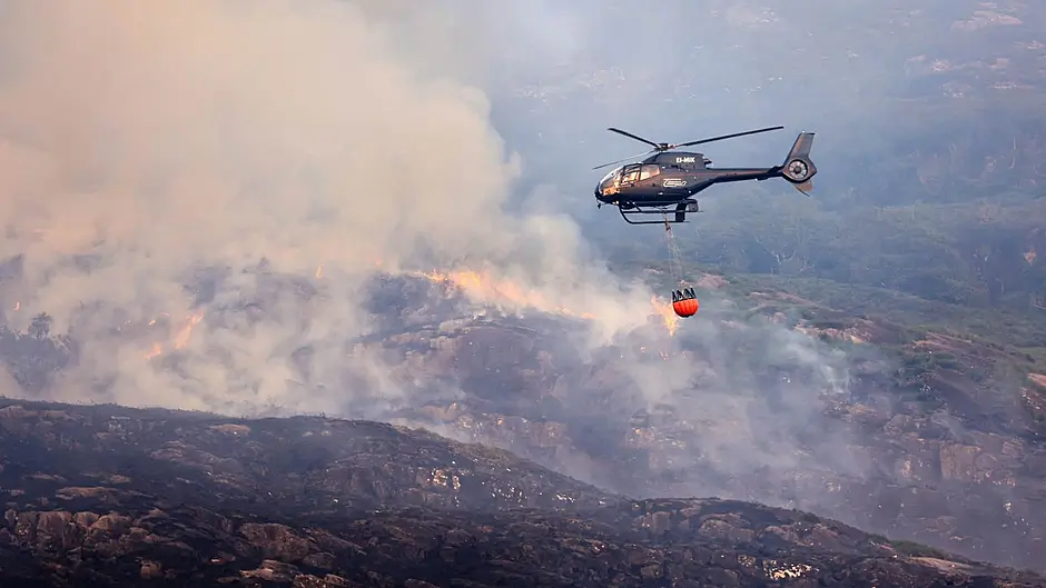 Minister speaks of zero tolerance to fires in national parks Image