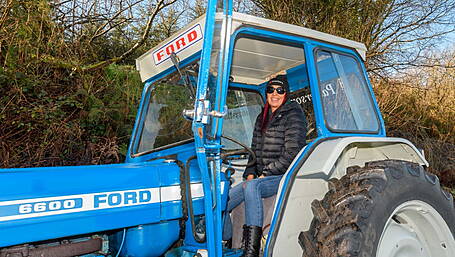 Sandra’s tractor trek in honour of dad John retraces route he ran for decades Image