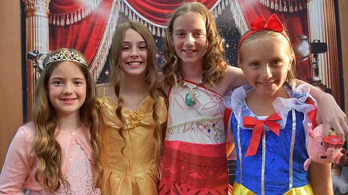 Enjoying their red carpet moment at Skibbereen Arts Festival Night at the Oscars were Eilisa, Eve Jasmine and Michaela Carroll and Emily Collins from Skibbereen. Photo; Anne Minihane.