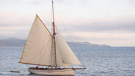 Historic Tally Ho on route to Baltimore Image