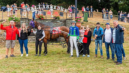 Benny Camden delivers double delight at Ballabuidhe Image