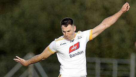 Mark Sugrue's late equaliser keeps Bandon's championship hopes alive Image