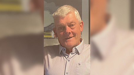 'A happy guy': West Cork bids farewell to popular postman Mick Leonard Image