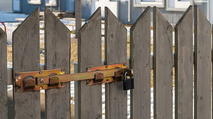 KNOW YOUR RIGHTS: Boundary disputes between neighbours Image