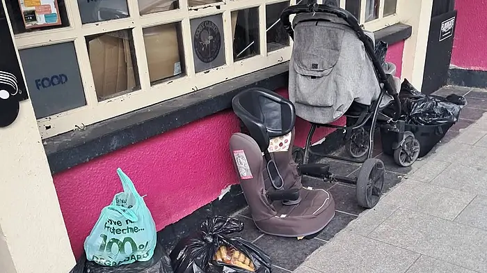Gardaí probe repeated dumping of rubbish outside Bantry charity shop Image