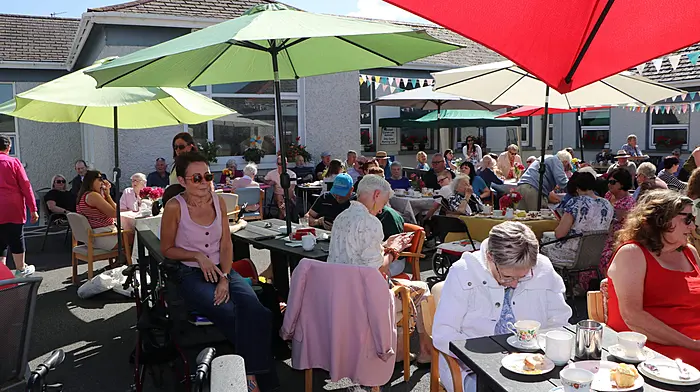 Friends of Bandon Day Care Centre and the friends and staff of the community hospital organised a summer party for the clients of the centre, the residents in the hospital their families and friends which was greatly enjoyed by everyone who attended.