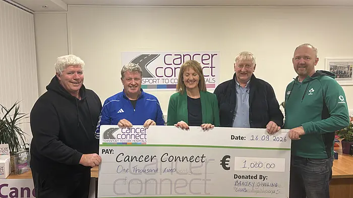 Bantry Bowling Club presented a cheque to Cancer Connect which were the proceeds of the Mick Young Cup.  From left: Donal Riordan, David Hourihane, Helen O’Driscoll (Cancer Connect), Mick Young and Tim Young.