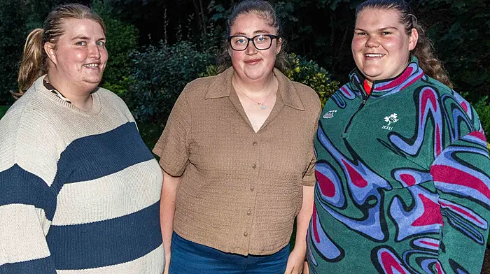 Ciara O'Regan (Ballineen), Rachael Bateman (Innishannon) and Katie Nicholas (Ahakista) enjoying the fundraising barbecue hosted recently by the Dunmanway branch of Macra na Feirme in aid of Friends of Dunmanway Hospital. (Photo: Andy Gibson)