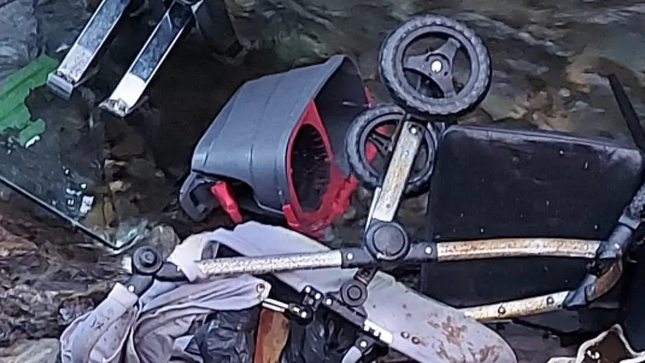 Four trollies and a few traffic cones found dumped in river in Bandon Image