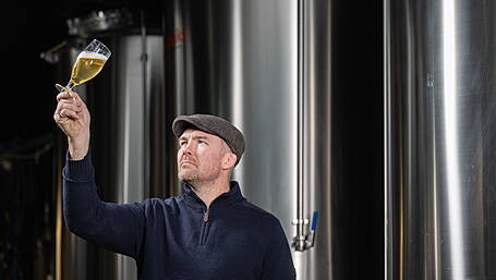 Former Munster player Peter O'Mahony launchces new non-alcoholic beer venture Image