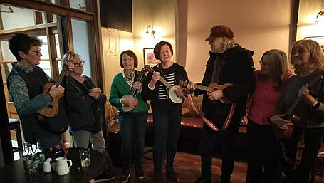 Jam session with Bob and Jeanne at the West Cork Hotel in Skibbereen Image