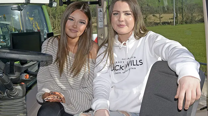At the ractor run at Ballinspittle were Rebecca Deasy and Caoimhe Dinneen from Dunderrow. (Photo: Denis Boyle)