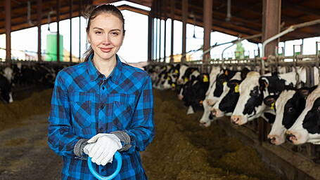 Call for an ambassador for the Year of the Woman Farmer Image