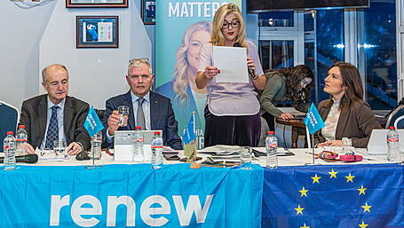 ‘Frank and constructive’ fishing sector meeting Image