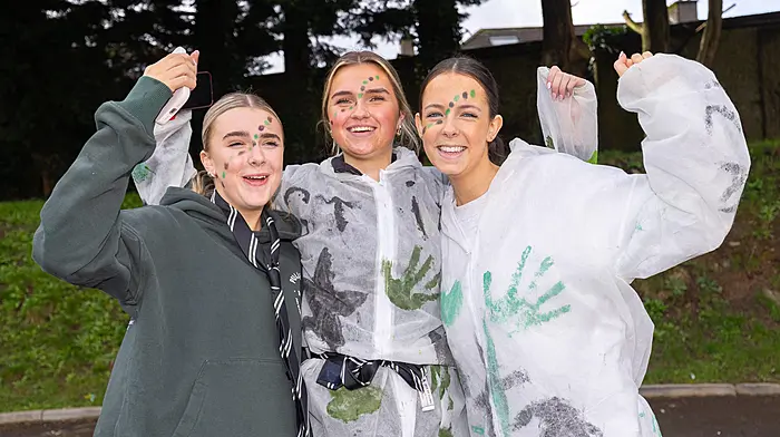 Bandon Grammar fans Rebecca Dronsfield, Blaithin Murphy and Holly O’Keeffe before the game. (Photo: INPHO/Tom O’Hanlon)