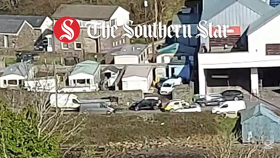 BREAKING: Large garda presence reported in Bantry’s Harbour view area Image