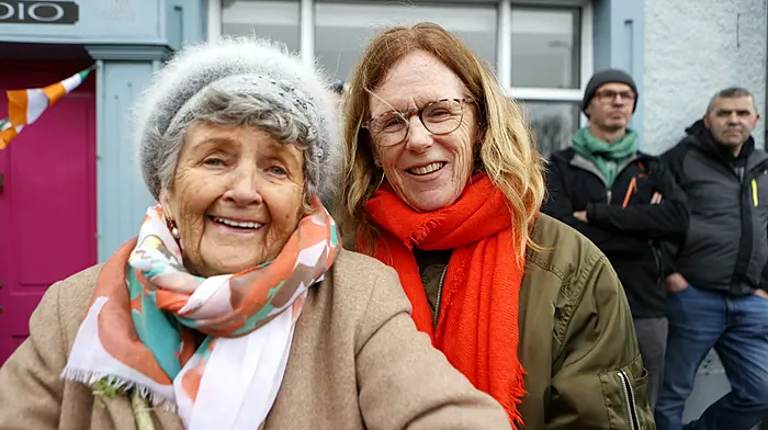 Aileen abd Susan Hurley, enjoying the St. Patrick's Day parade in Schull. Photo by Carlos Benlayo