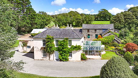 HOUSE OF THE WEEK: Kilbrittain five-bed on ten acres Image