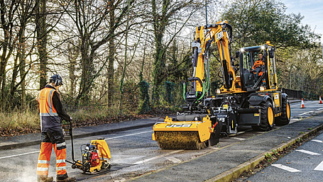Cork County Council defends its fleet of 20 pothole repair machines Image