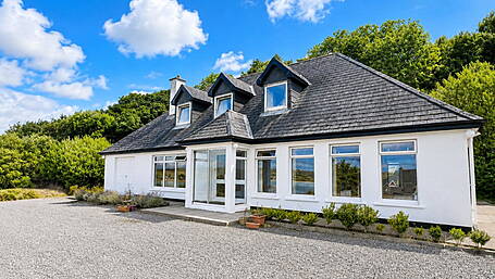 HOUSE OF THE WEEK: Woodpoint, Courtmachserry coastal residence Image