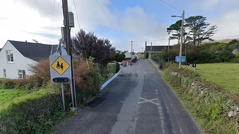 Clear road markings needed on road from Durrus to Sheep’s Head due to heavy fog Image