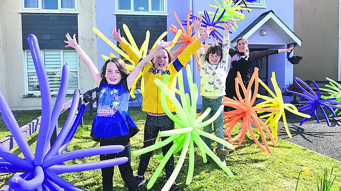 Jenny’s balloons bring a smile to neighbours’ faces Image