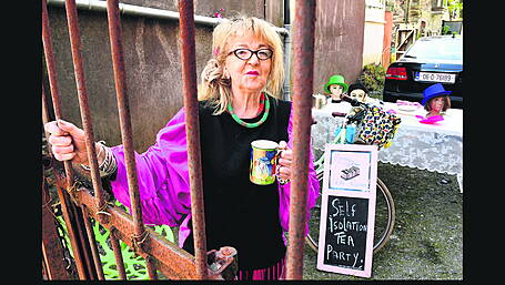 Mona’s ‘social, safe’ tea party Image