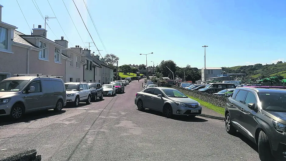 Union Hall residents voice safety fears over Keelbeg Pier barrier Image