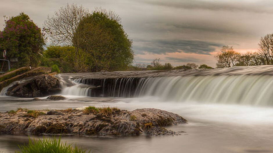Myra Dinneen Solicitors Image 