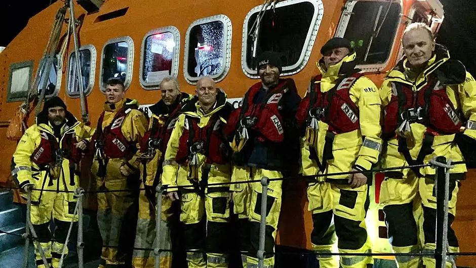 Early morning call out for Courtmac RNLI after distress flare seen Image