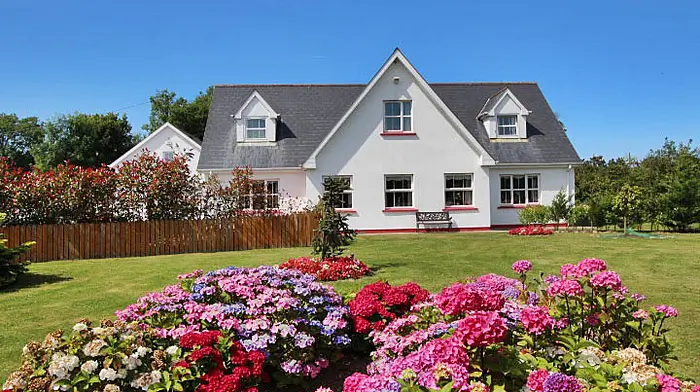 A blooming gorgeous property Image