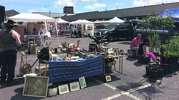 Council calls on mobile traders to cease business Image