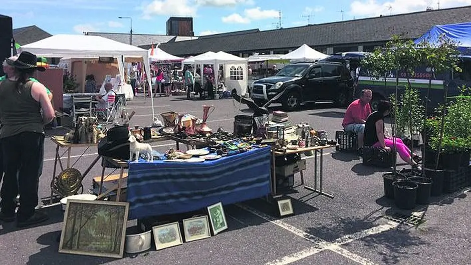 Council calls on mobile traders to cease business Image