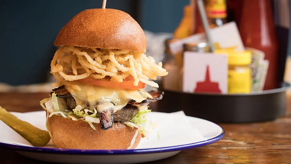 Burger restaurant in ‘serious bunfight’ Image