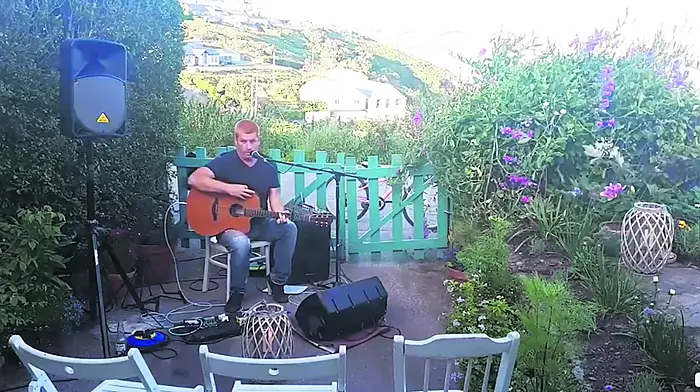 Billy hits the right note with his patio lockdown concerts Image