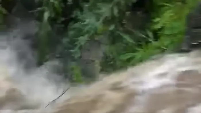 Bantry battles with high rivers and torrential rain Image