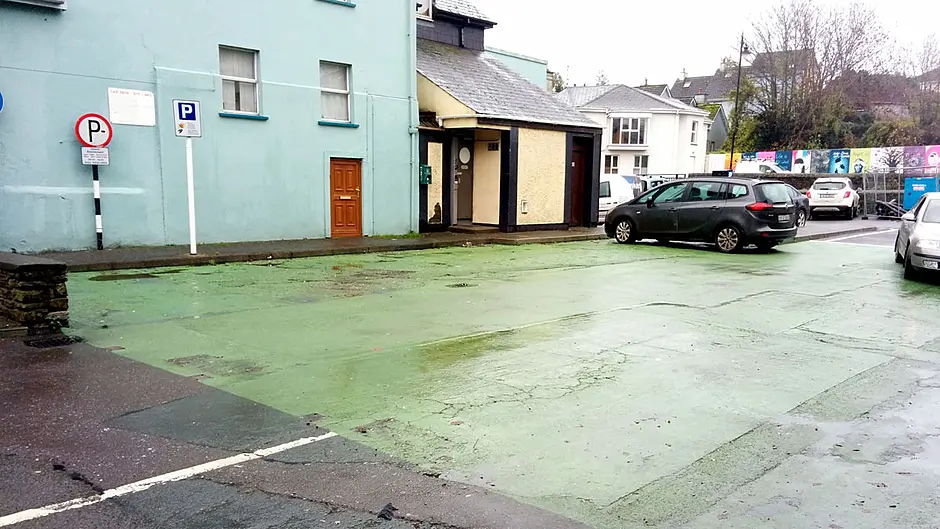 Bandon’s communal area back for Christmas Image